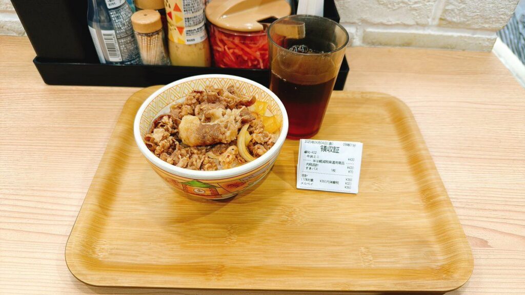 【画像】すき家来たけど　なんか綺麗になってる
